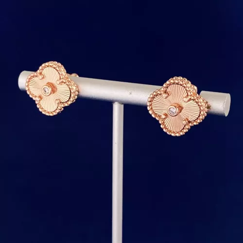 Wholesale Van Cleef &amp; Arpels Earrings For Women #1281560 $25.00 USD, Wholesale Quality Replica Van Cleef &amp; Arpels Earrings