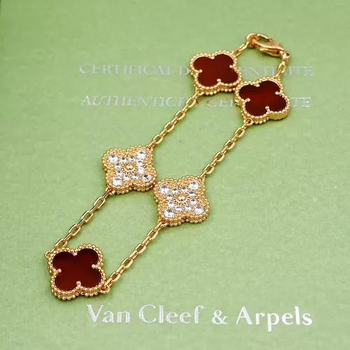 Wholesale Van Cleef &amp; Arpels Bracelets For Women #1281667 $32.00 USD, Wholesale Quality Replica Van Cleef &amp; Arpels Bracelets