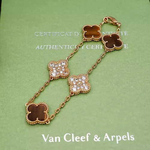 Wholesale Van Cleef &amp; Arpels Bracelets For Women #1281669 $32.00 USD, Wholesale Quality Replica Van Cleef &amp; Arpels Bracelets