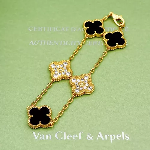 Wholesale Van Cleef &amp; Arpels Bracelets For Women #1281672 $32.00 USD, Wholesale Quality Replica Van Cleef &amp; Arpels Bracelets