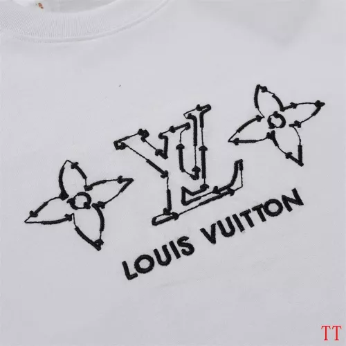 Replica Louis Vuitton LV T-Shirts Short Sleeved For Unisex #1289668 $32.00 USD for Wholesale