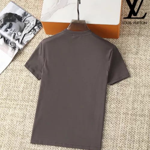 Replica Louis Vuitton LV T-Shirts Short Sleeved For Men #1290281 $38.00 USD for Wholesale