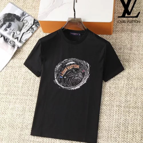 Wholesale Louis Vuitton LV T-Shirts Short Sleeved For Men #1290282 $38.00 USD, Wholesale Quality Replica Louis Vuitton LV T-Shirts