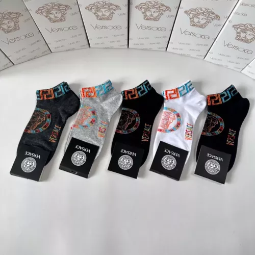 Wholesale Versace Socks #1300583 $27.00 USD, Wholesale Quality Replica Versace Socks