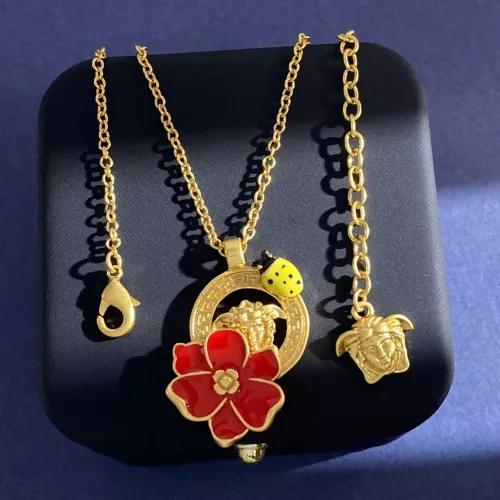 Wholesale Versace Necklaces #1301305 $32.00 USD, Wholesale Quality Replica Versace Necklaces