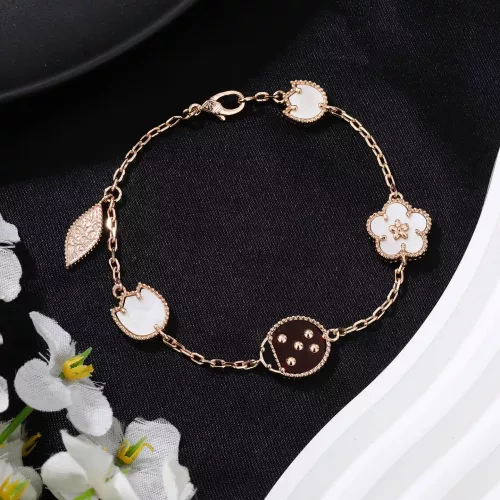 Wholesale Van Cleef &amp; Arpels Bracelets For Women #1301534 $34.00 USD, Wholesale Quality Replica Van Cleef &amp; Arpels Bracelets