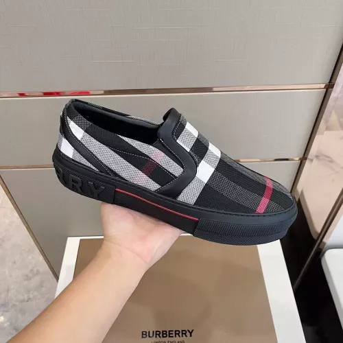 Replica Burberry Casual Shoes For Men #1303464 $76.00 USD for Wholesale