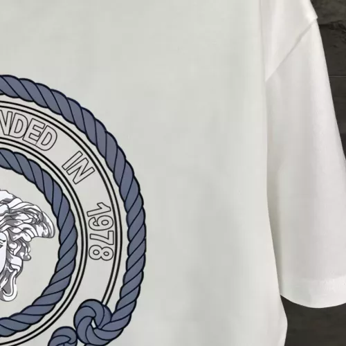 Replica Versace T-Shirts Short Sleeved For Unisex #1315490 $38.00 USD for Wholesale