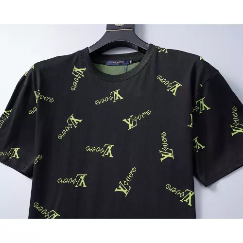 Replica Louis Vuitton LV T-Shirts Short Sleeved For Men #1315541 $25.00 USD for Wholesale