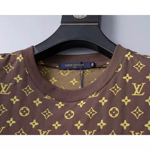 Replica Louis Vuitton LV T-Shirts Short Sleeved For Men #1315548 $25.00 USD for Wholesale