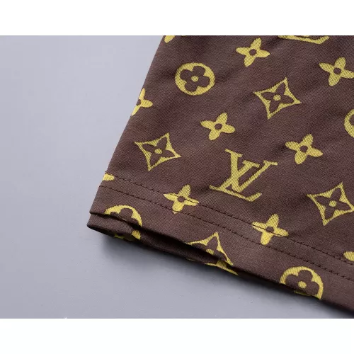 Replica Louis Vuitton LV T-Shirts Short Sleeved For Men #1315548 $25.00 USD for Wholesale