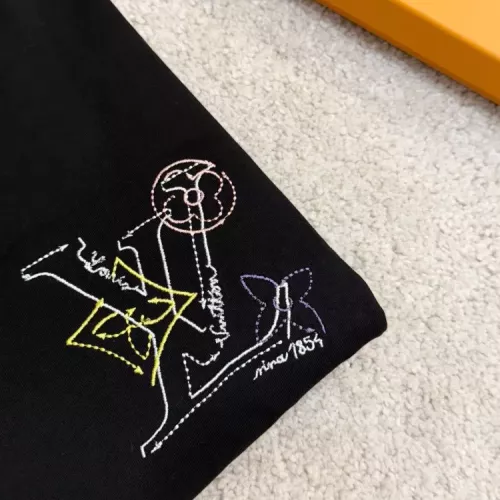 Replica Louis Vuitton LV T-Shirts Short Sleeved For Unisex #1316361 $56.00 USD for Wholesale