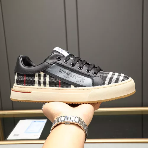 Replica Burberry Casual Shoes For Men #1318516 $76.00 USD for Wholesale