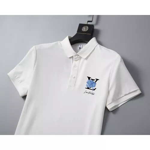 Replica Louis Vuitton LV T-Shirts Short Sleeved For Men #1321671 $42.00 USD for Wholesale
