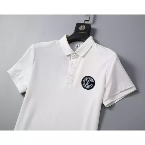 Replica Louis Vuitton LV T-Shirts Short Sleeved For Men #1321690 $42.00 USD for Wholesale