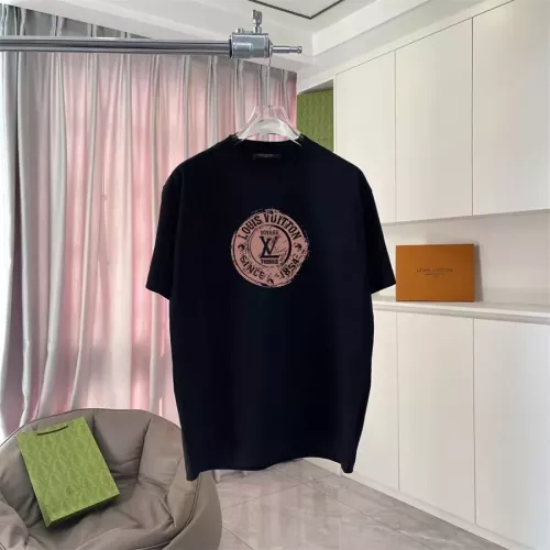 Wholesale Louis Vuitton LV T-Shirts Short Sleeved For Unisex #1322152 $42.00 USD, Wholesale Quality Replica Louis Vuitton LV T-Shirts