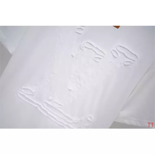Replica Louis Vuitton LV T-Shirts Short Sleeved For Unisex #1323143 $32.00 USD for Wholesale