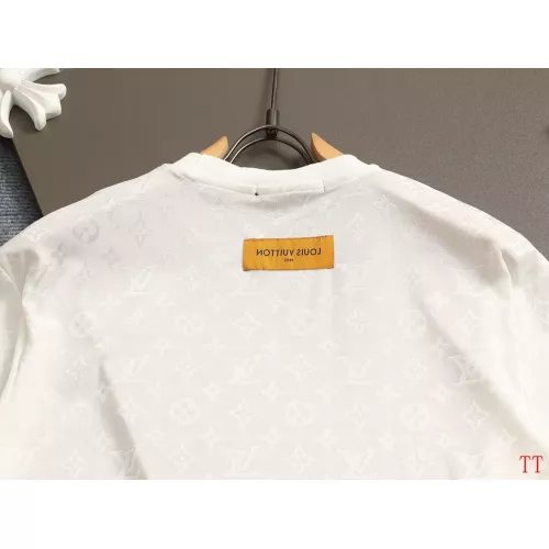 Replica Louis Vuitton LV T-Shirts Short Sleeved For Unisex #1323290 $39.00 USD for Wholesale