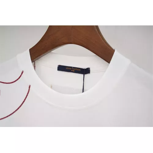 Replica Louis Vuitton LV T-Shirts Short Sleeved For Unisex #1323368 $36.00 USD for Wholesale
