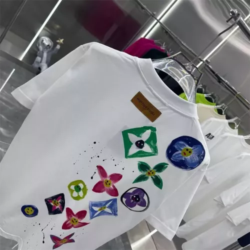 Replica Louis Vuitton LV T-Shirts Short Sleeved For Unisex #1323378 $32.00 USD for Wholesale