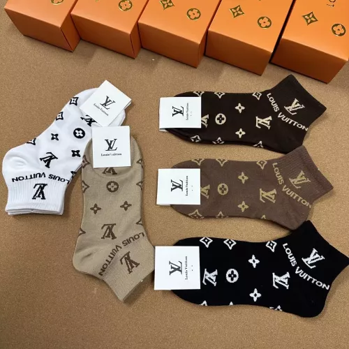 Replica Louis Vuitton LV Socks #1324930 $25.00 USD for Wholesale