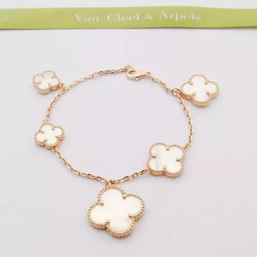 Wholesale Van Cleef &amp; Arpels Bracelets For Women #1326271 $32.00 USD, Wholesale Quality Replica Van Cleef &amp; Arpels Bracelets