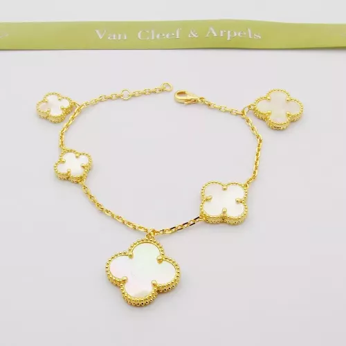 Wholesale Van Cleef &amp; Arpels Bracelets For Women #1326272 $32.00 USD, Wholesale Quality Replica Van Cleef &amp; Arpels Bracelets