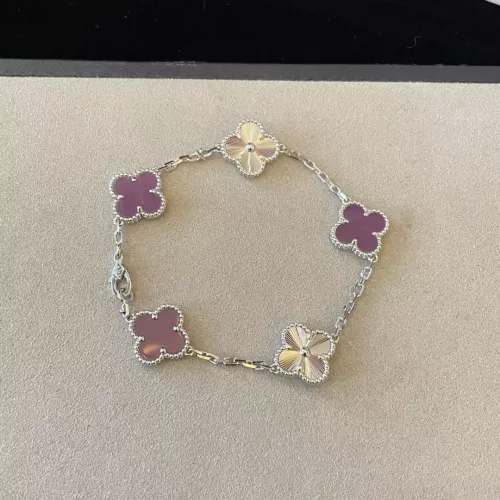 Wholesale Van Cleef &amp; Arpels Bracelets For Women #1327048 $76.00 USD, Wholesale Quality Replica Van Cleef &amp; Arpels Bracelets