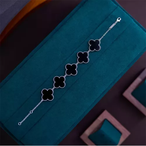 Wholesale Van Cleef &amp; Arpels Bracelets For Women #1327632 $23.00 USD, Wholesale Quality Replica Van Cleef &amp; Arpels Bracelets