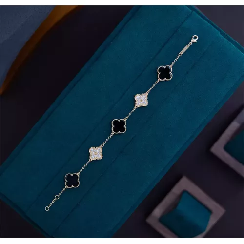 Wholesale Van Cleef &amp; Arpels Bracelets For Women #1327649 $23.00 USD, Wholesale Quality Replica Van Cleef &amp; Arpels Bracelets