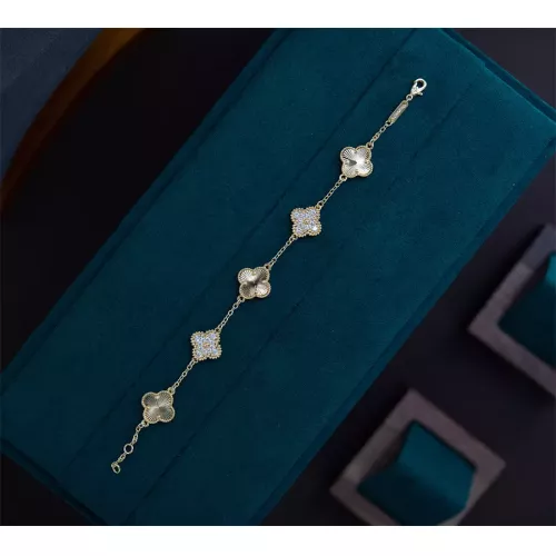 Wholesale Van Cleef &amp; Arpels Bracelets For Women #1327657 $23.00 USD, Wholesale Quality Replica Van Cleef &amp; Arpels Bracelets