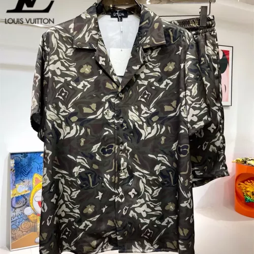 Wholesale Louis Vuitton LV Tracksuits Short Sleeved For Men #1333393 $76.00 USD, Wholesale Quality Replica Louis Vuitton LV Tracksuits