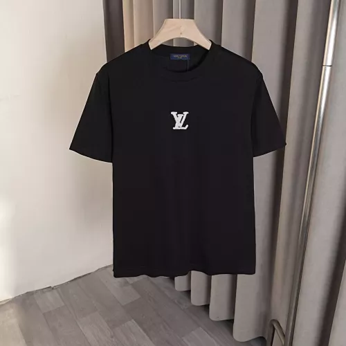 Wholesale Louis Vuitton LV T-Shirts Short Sleeved For Men #1335332 $32.00 USD, Wholesale Quality Replica Louis Vuitton LV T-Shirts