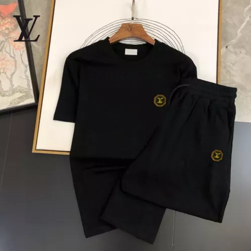 Wholesale Louis Vuitton LV Tracksuits Short Sleeved For Men #1336187 $48.00 USD, Wholesale Quality Replica Louis Vuitton LV Tracksuits