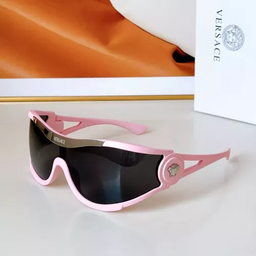 Wholesale Versace AAA Quality Sunglasses #1336250 $48.00 USD, Wholesale Quality Replica Versace AAA Quality Sunglasses