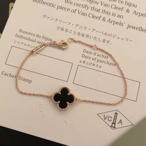 Wholesale Van Cleef &amp; Arpels Bracelets For Women #1337013 $25.00 USD, Wholesale Quality Replica Van Cleef &amp; Arpels Bracelets