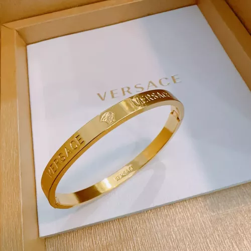 Wholesale Versace Bracelets #1337473 $42.00 USD, Wholesale Quality Replica Versace Bracelets