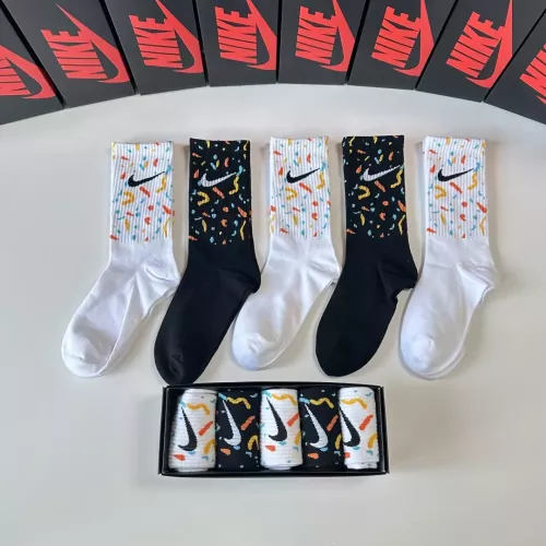 Wholesale Nike Socks #1338611 $29.00 USD, Wholesale Quality Replica Nike Socks