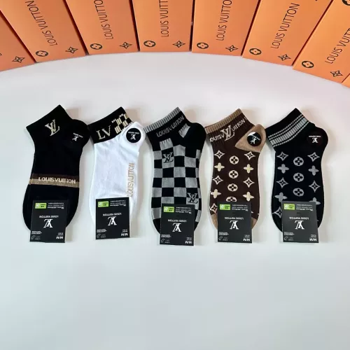 Wholesale Louis Vuitton LV Socks #1338632 $27.00 USD, Wholesale Quality Replica Louis Vuitton LV Socks