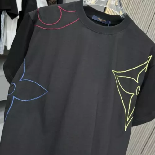 Replica Louis Vuitton LV T-Shirts Short Sleeved For Unisex #1341159 $38.00 USD for Wholesale