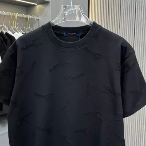 Replica Louis Vuitton LV T-Shirts Short Sleeved For Unisex #1341162 $39.00 USD for Wholesale