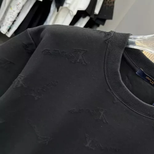 Replica Louis Vuitton LV T-Shirts Short Sleeved For Unisex #1341162 $39.00 USD for Wholesale