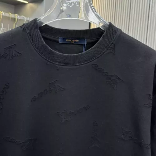 Replica Louis Vuitton LV T-Shirts Short Sleeved For Unisex #1341162 $39.00 USD for Wholesale