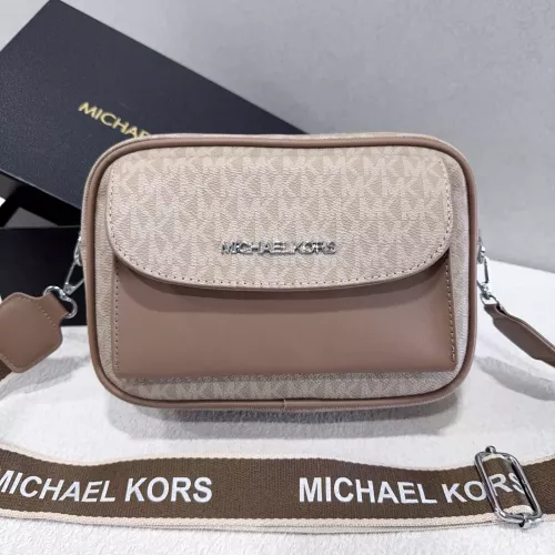 Wholesale Michael Kors Messenger Bags For Unisex #1342986 $39.00 USD, Wholesale Quality Replica Michael Kors Messenger Bags