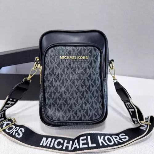 Wholesale Michael Kors Messenger Bags For Unisex #1342989 $39.00 USD, Wholesale Quality Replica Michael Kors Messenger Bags