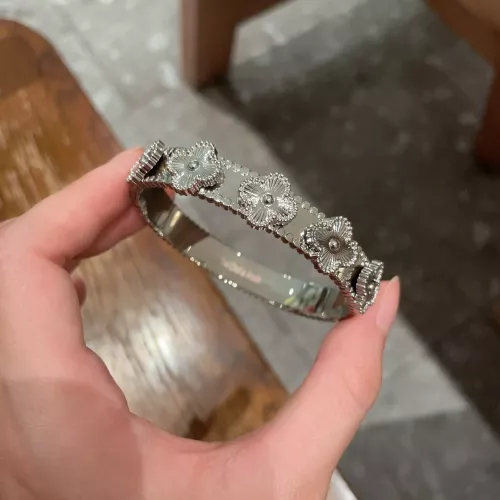 Replica Van Cleef & Arpels Bracelets #1344891 $32.00 USD for Wholesale