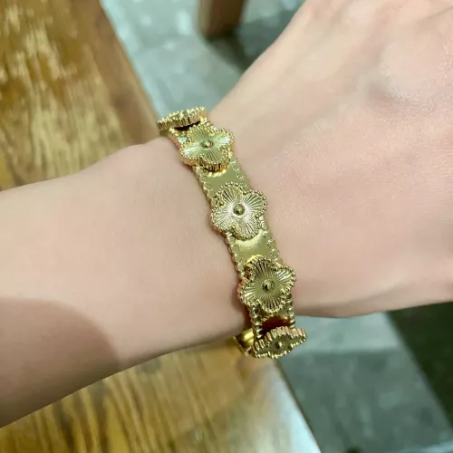 Replica Van Cleef & Arpels Bracelets #1344892 $32.00 USD for Wholesale