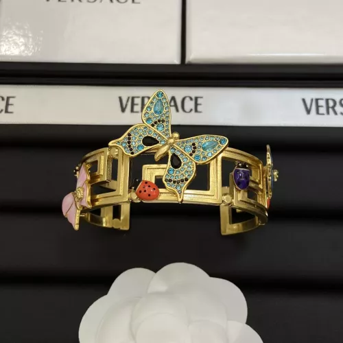 Wholesale Versace Bracelets #1345536 $25.00 USD, Wholesale Quality Replica Versace Bracelets