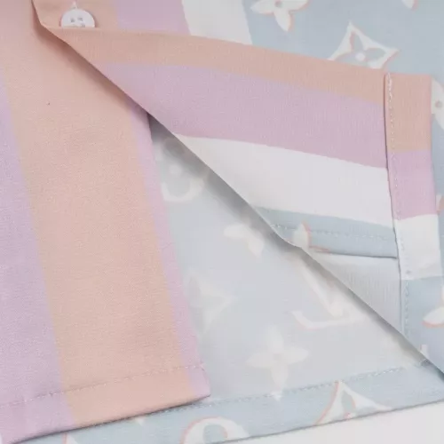 Replica Louis Vuitton LV Shirts Short Sleeved For Unisex #1348557 $48.00 USD for Wholesale
