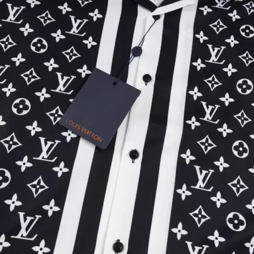 Replica Louis Vuitton LV Shirts Short Sleeved For Unisex #1348559 $48.00 USD for Wholesale